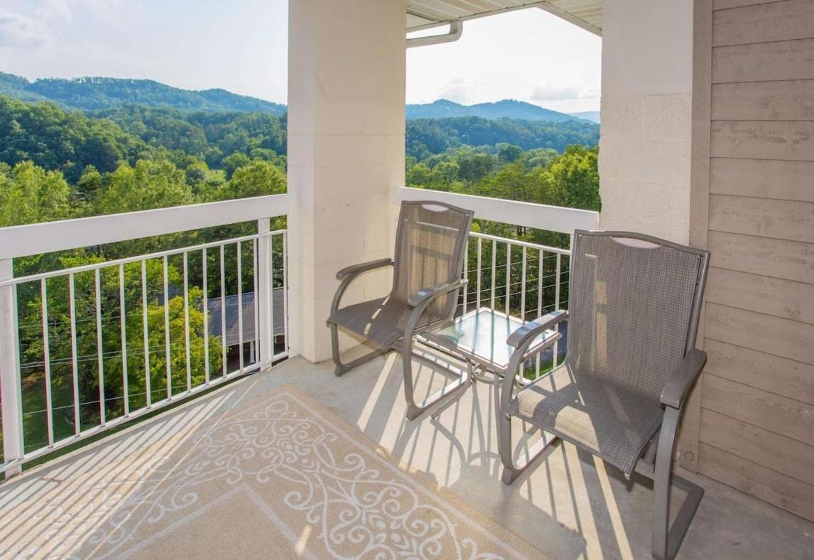 Wp552 Whispering Pines Villa Pigeon Forge Exterior photo